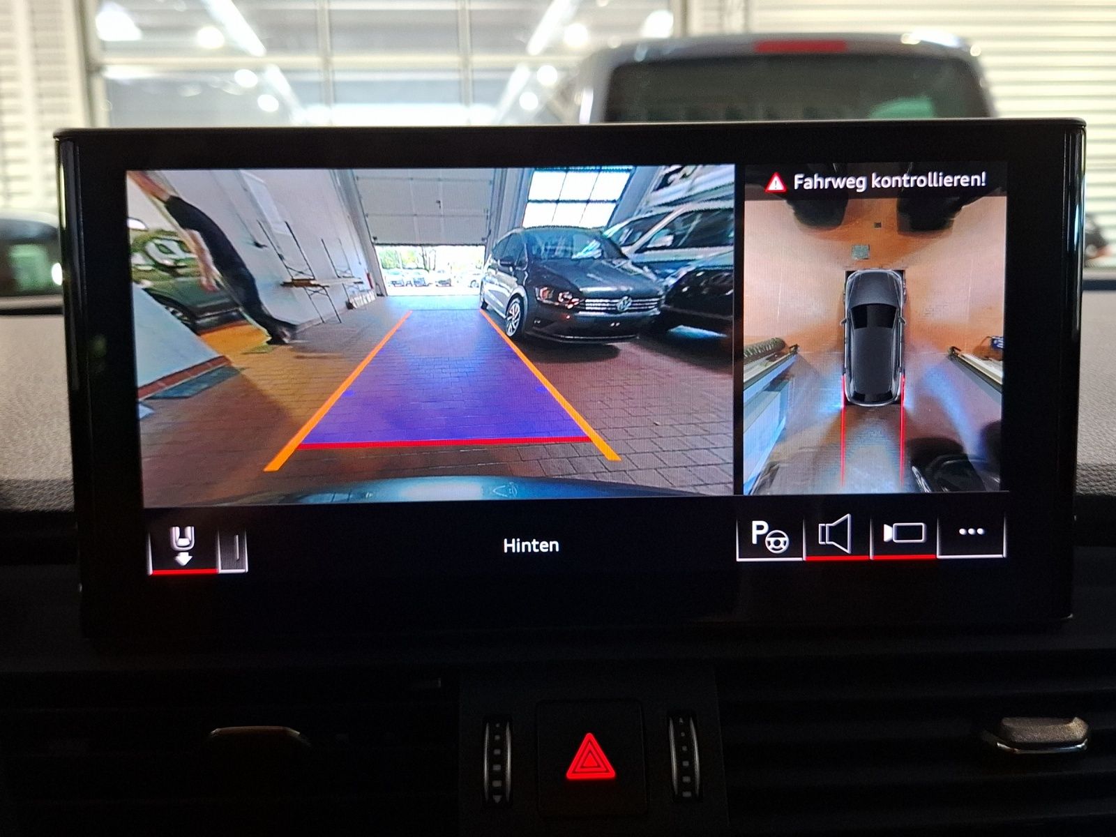 Fahrzeugabbildung Audi Q5 45 TFSI S-Line quattro S-tronic STH Matrix AH