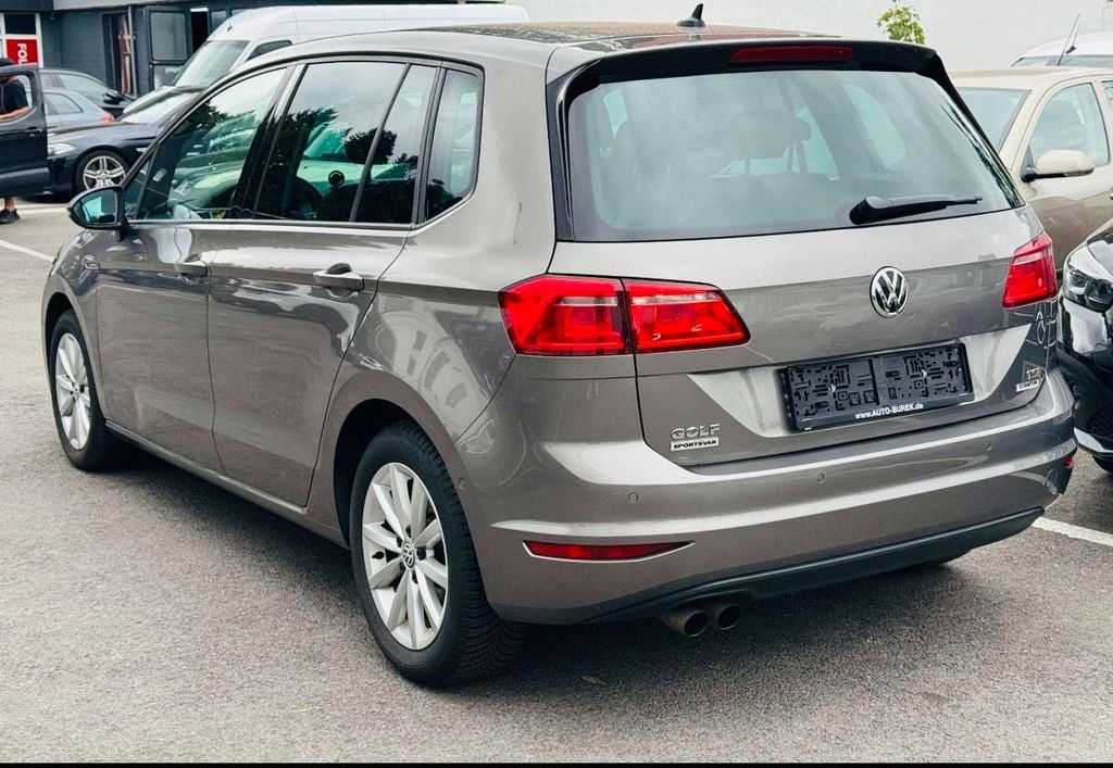 Image of Volkswagen Golf Sportsvan