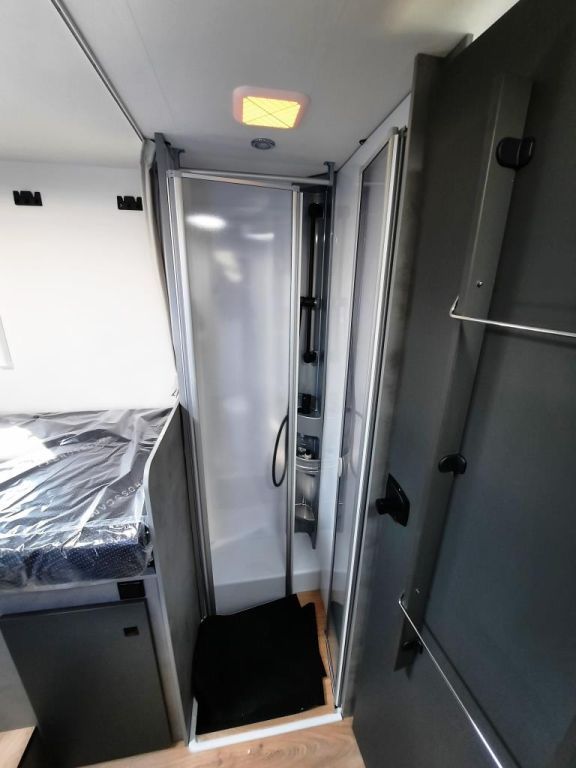 Fahrzeugabbildung Crosscamp EXPDN 7.4 E Verfüg./Sparen Sie 4.566,- €