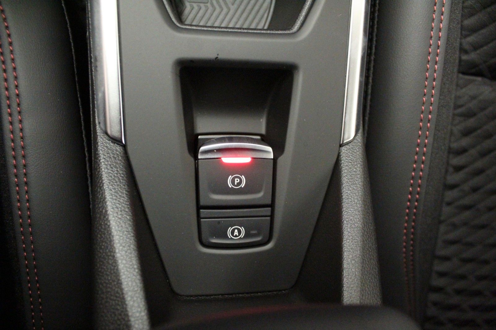 Fahrzeugabbildung Renault Clio VI TCe 115 Techno*Winter-Paket* #15688