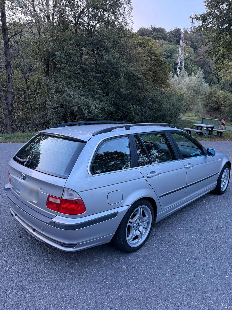 BMW 320 2004 — photo 5