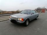 Mercedes-Benz  W123 CE 230 - Mercedes-Benz: Ce W123