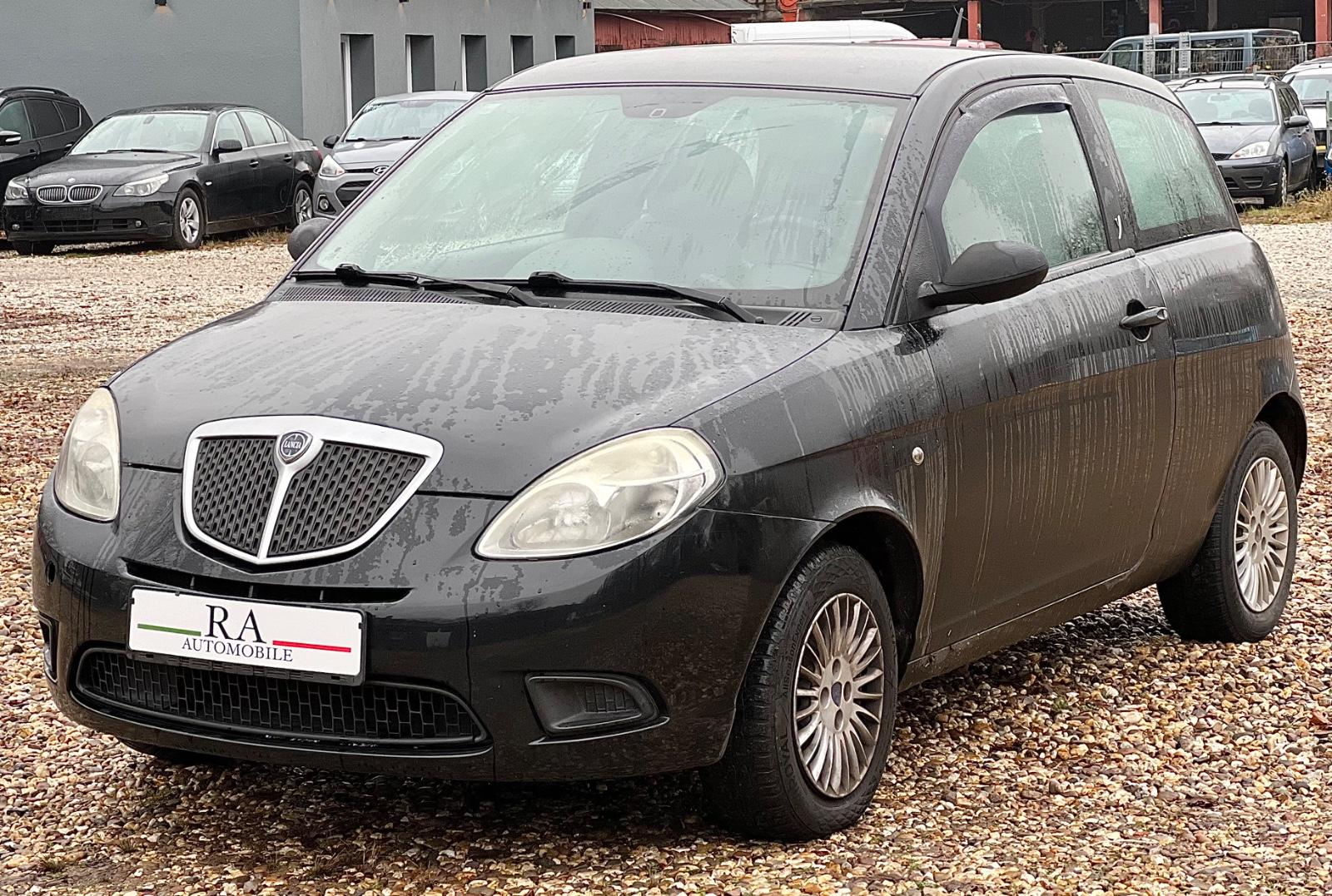 Lancia Ypsilon 1.2 8v Argento