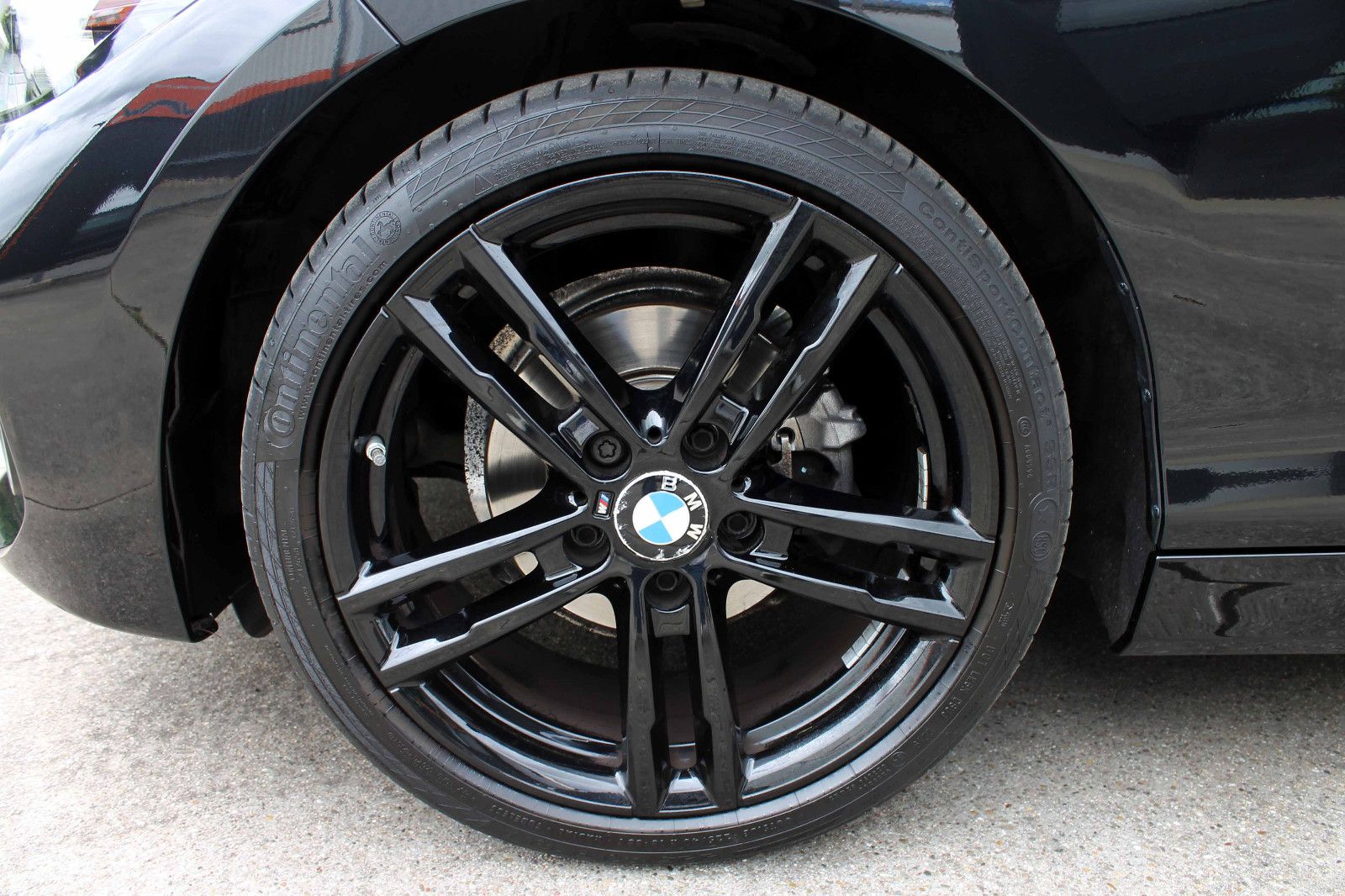 Fahrzeugabbildung BMW 118i F20 Edition M-Sport Shadow LED SHZ NAV KAM