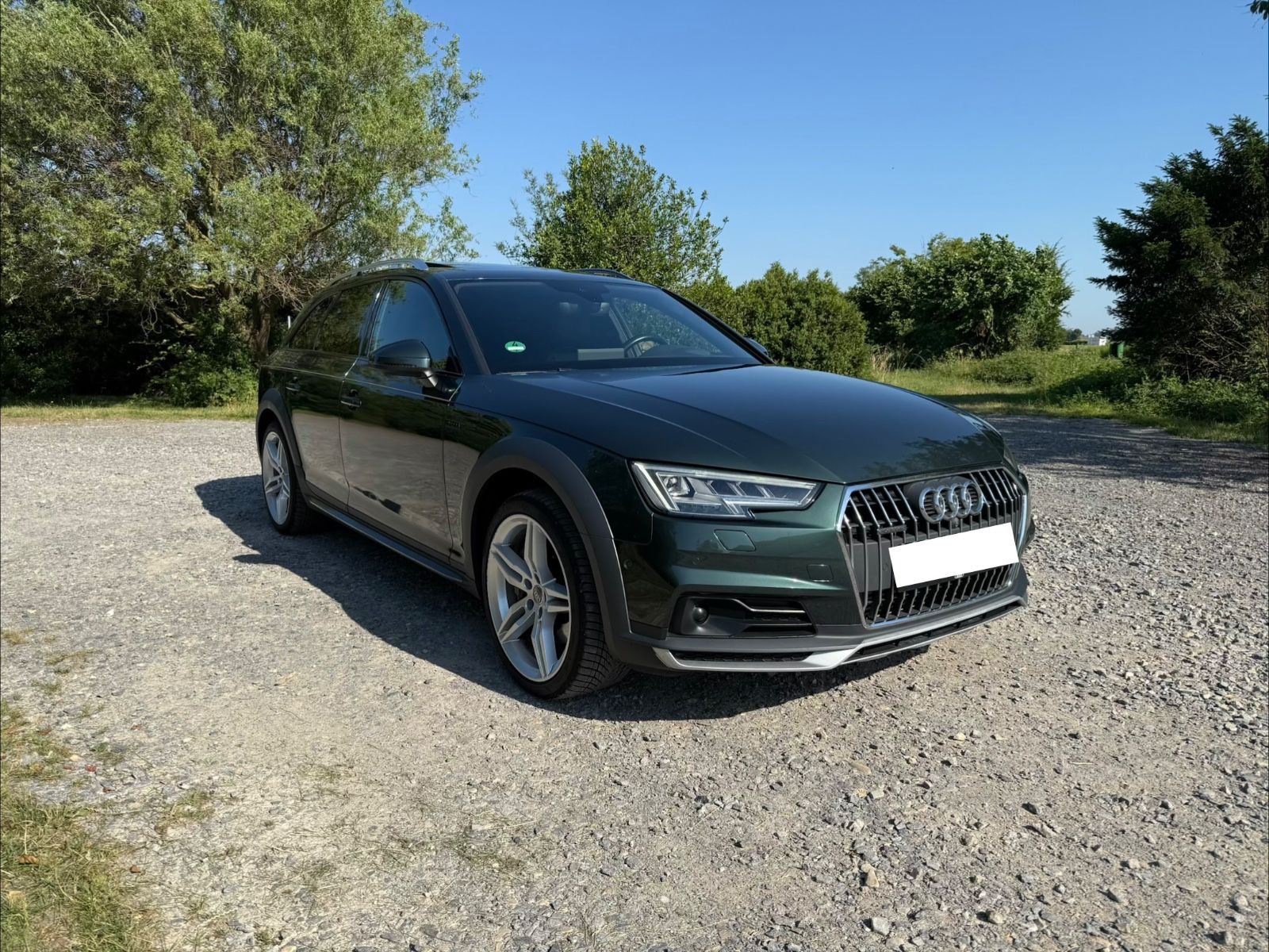 AUDI A4 B9 Allroad 3.0 TDI / Quattro / Pano / 360 