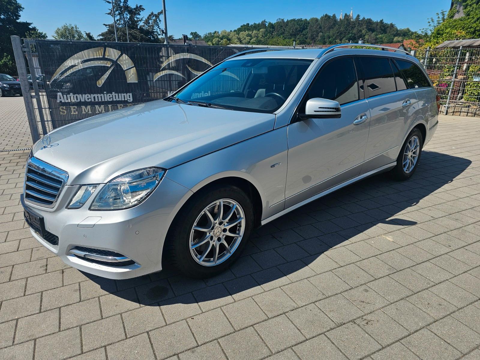 Mercedes-Benz E 250 T CGI BlueEfficiency / TOP / Automatik