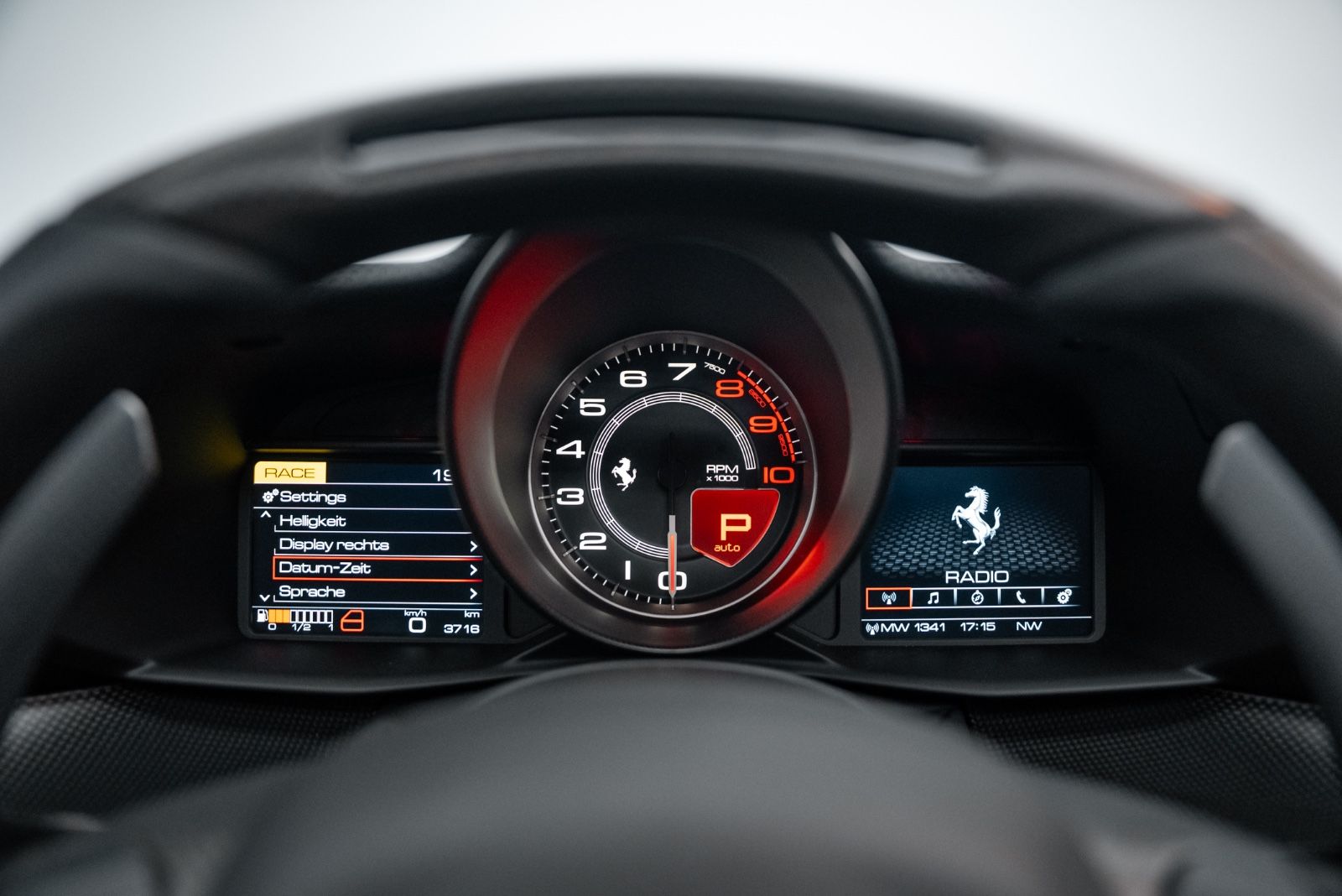 Fahrzeugabbildung Ferrari 488 Pista Spider CARBON/LIFT/1. HAND/STOCK/TOP