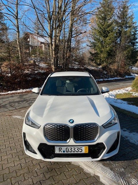 BMW iX1 xDrive30 -