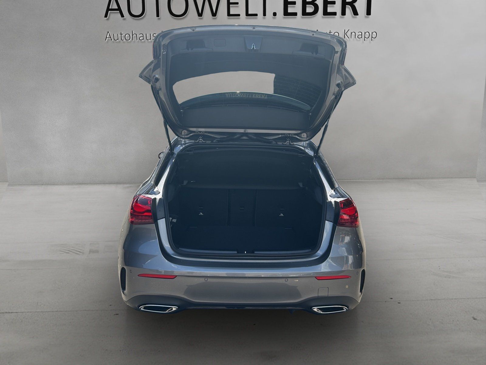 Fahrzeugabbildung Mercedes-Benz A 220 d 4M AMG Pano Kamera Totwinkel Parktronic