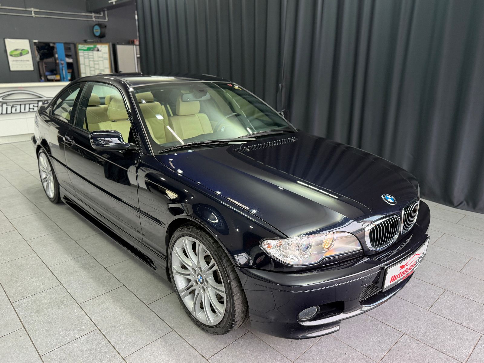 Fahrzeugabbildung BMW 330i Coupe Edition Sport |1.HAND|SMG|H/K|LEDER