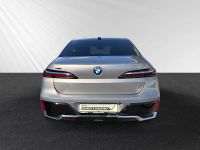 BMW 750 - Vorschau Bild 8