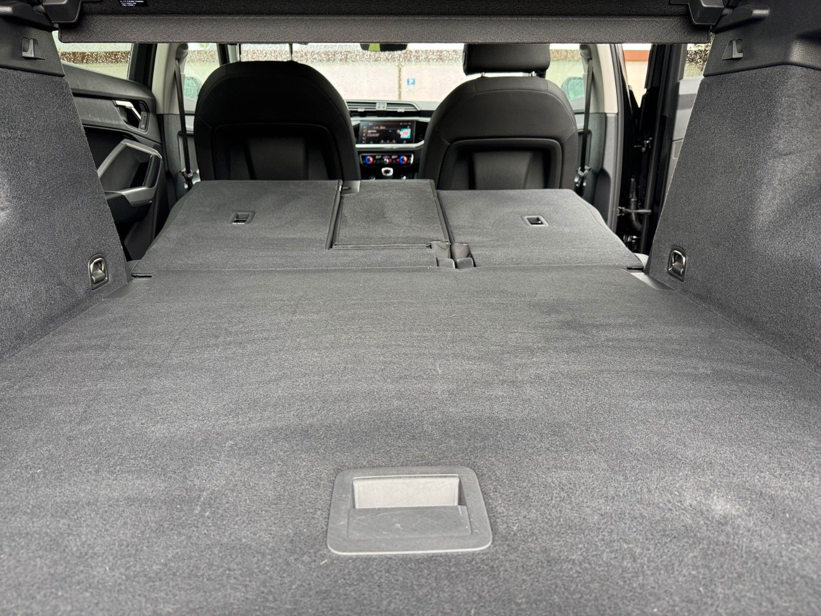 Fahrzeugabbildung Audi Q3 Sportback 35 TFSI S tronic