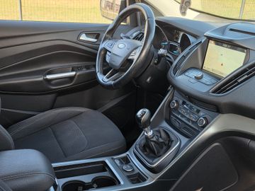 Ford Kuga - 10