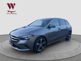 Mercedes-Benz B220 4Matic*CARPLAY*NAVI*RCAM*MBUX*LED* - mit Benzin-Antrieb: Limousine, Rc