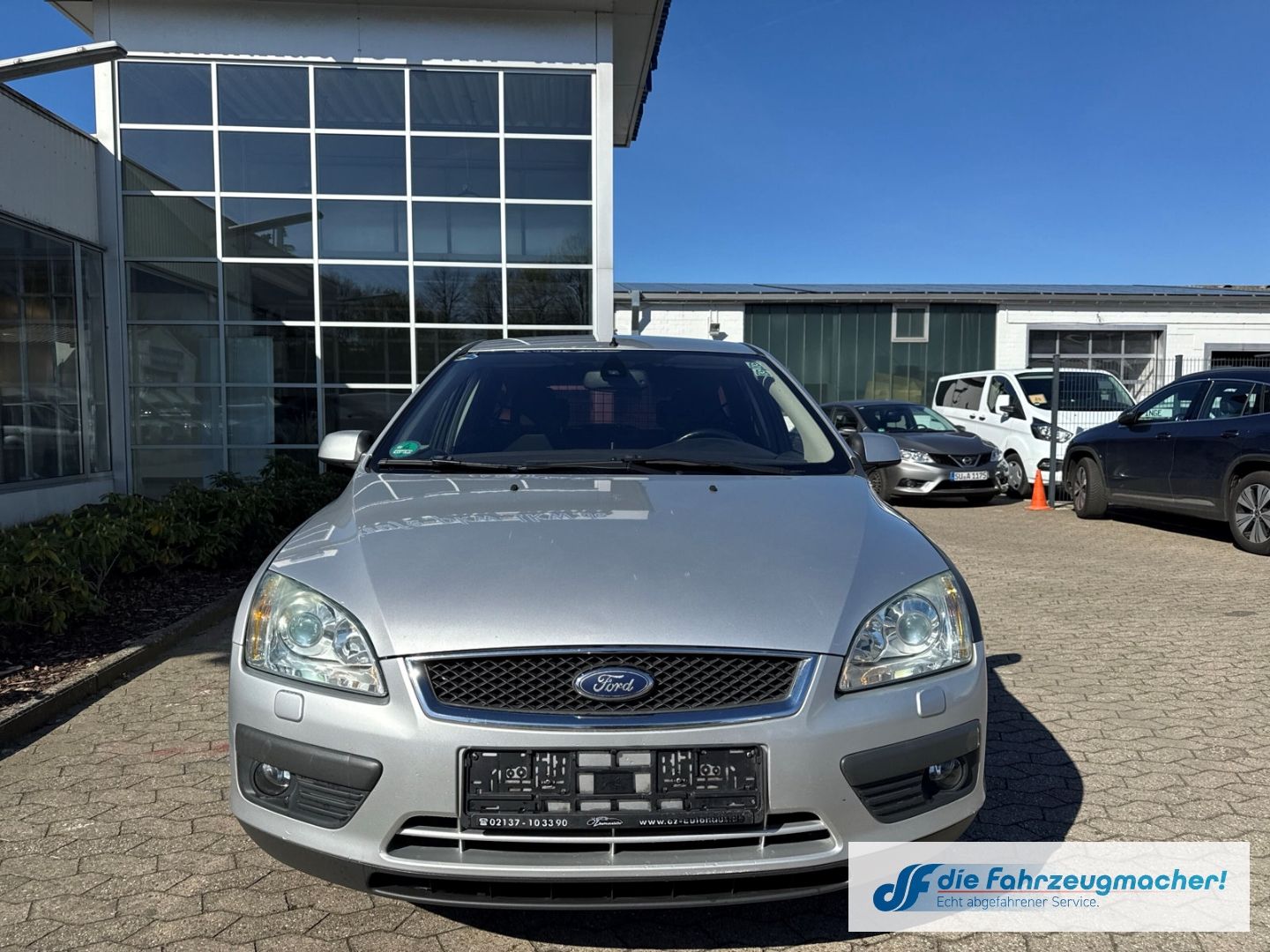 Fahrzeugabbildung Ford Focus Turnier Ghia Xenon Klimaautom *EXPORT