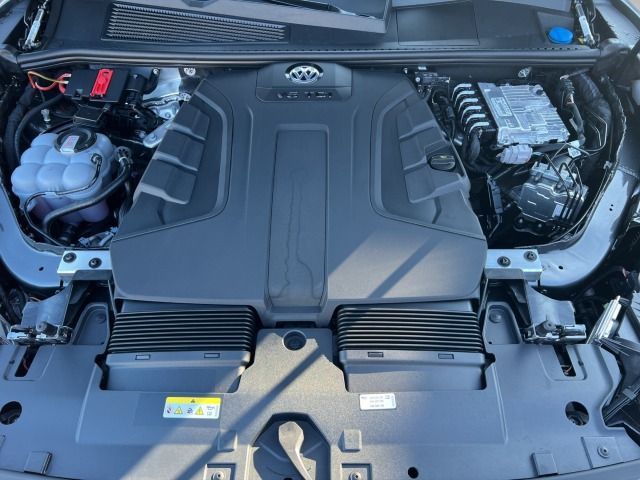 Touareg R-Line 3.0 V6 TDI DSG 4M AHK*Leder*Luft*