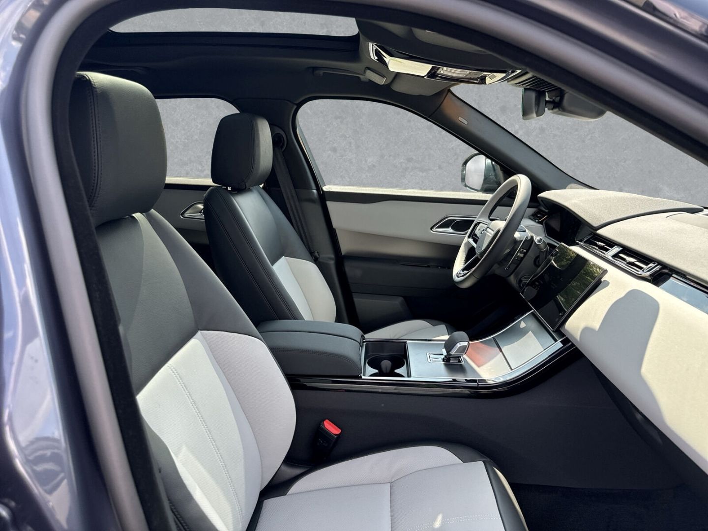 Land Rover Range Rover Velar P400e Dyn. SE PHEV HUD Pano 3D imagem 3