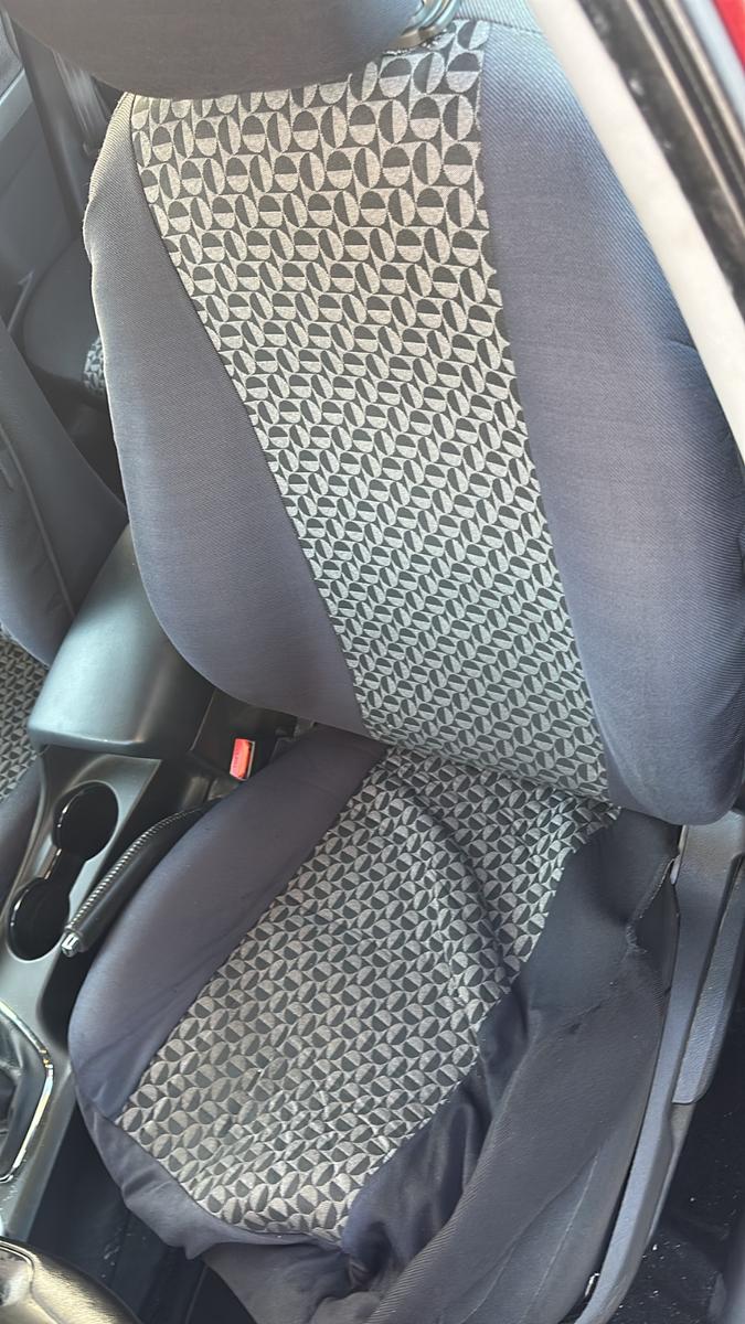 Kia cee'd 2012 — photo 12