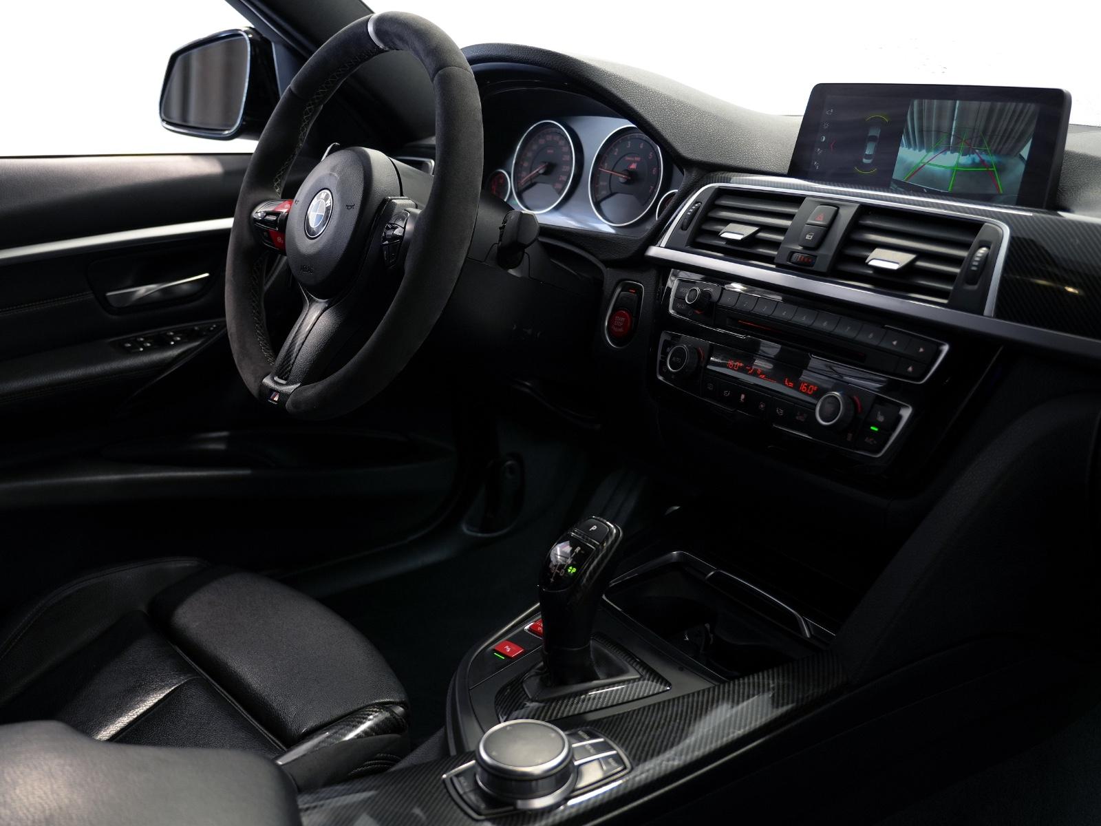 BMW 330i Limousine M-Sport CARBON/R-KAM/MEMORY/LEDER