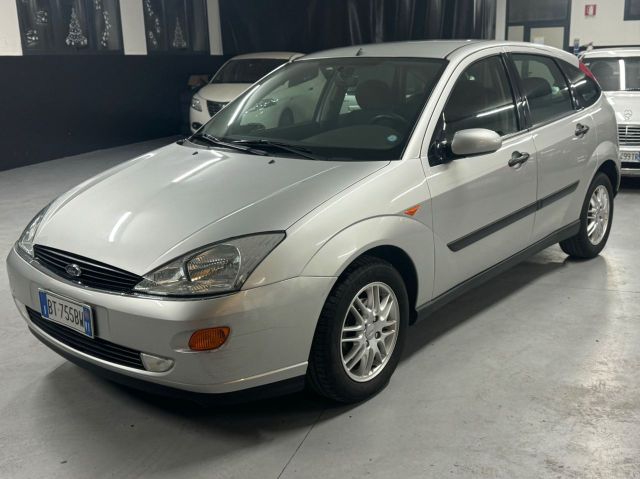 Ford Focus 1.6 Benzina 100cv ghia - 2001