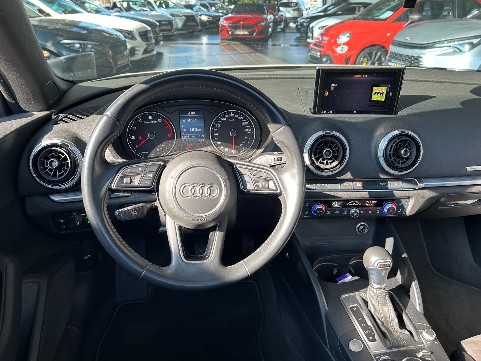 Fahrzeugabbildung Audi A3 Cabriolet 35 TFSI S line sport Nackenhz AHK L