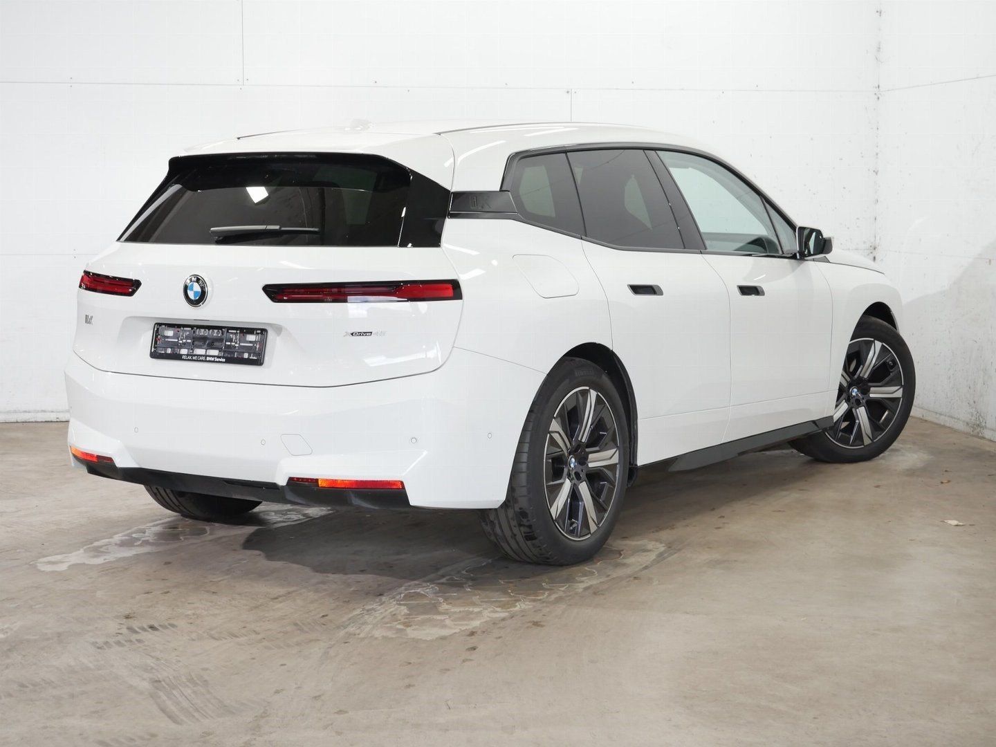 BMW iX xDrive45 LED LC Prof AHK Kamera HK Komfortzg foto 3