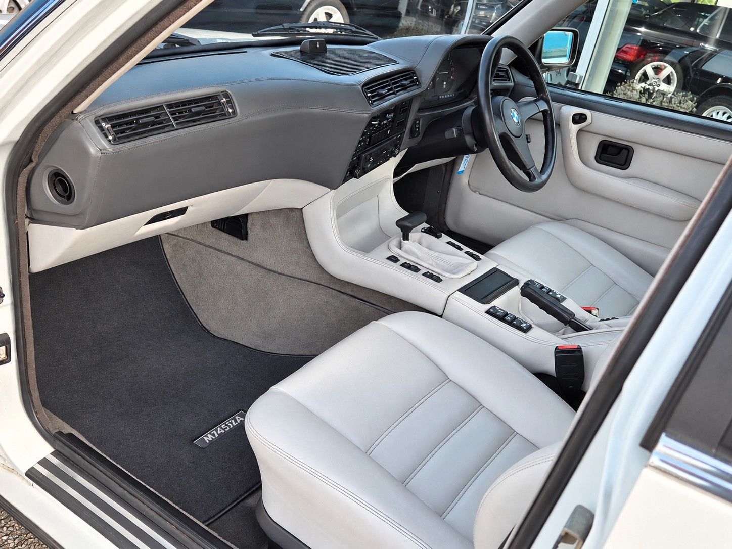 Fahrzeugabbildung BMW 745i SA/E23 mit M1 Motor/Extrem rar/20 Stk weltw