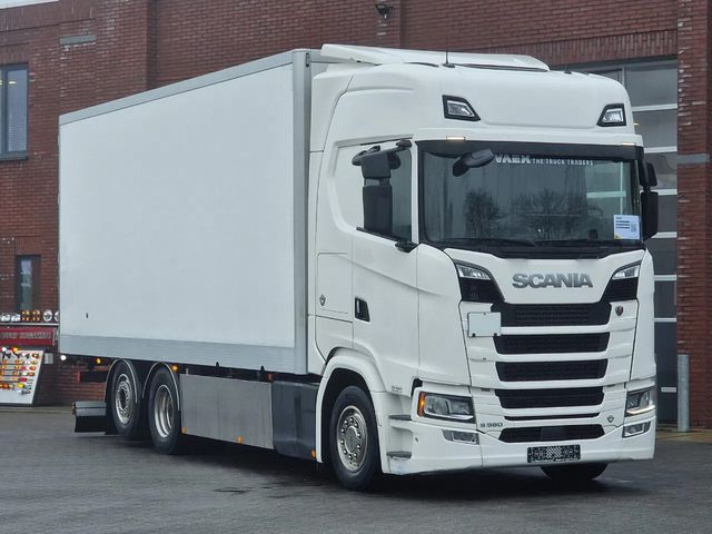 Scania S580 V8 NGS Highline 6x2*4 - Box with sidedoors