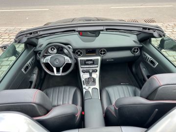 Fahrzeugabbildung Mercedes-Benz SLK 200 CGI Roadster AMG*Panorama*Memory*TOP*