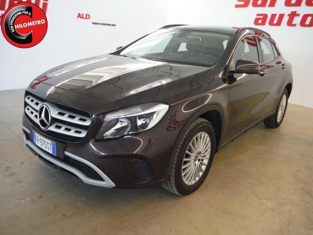 Mercedes-Benz MERCEDES-BENZ GLA 200 d Automatic 4Matic Busines