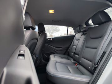 Fahrzeugabbildung Hyundai IONIQ Ioniq Premium Plug-In Hybrid