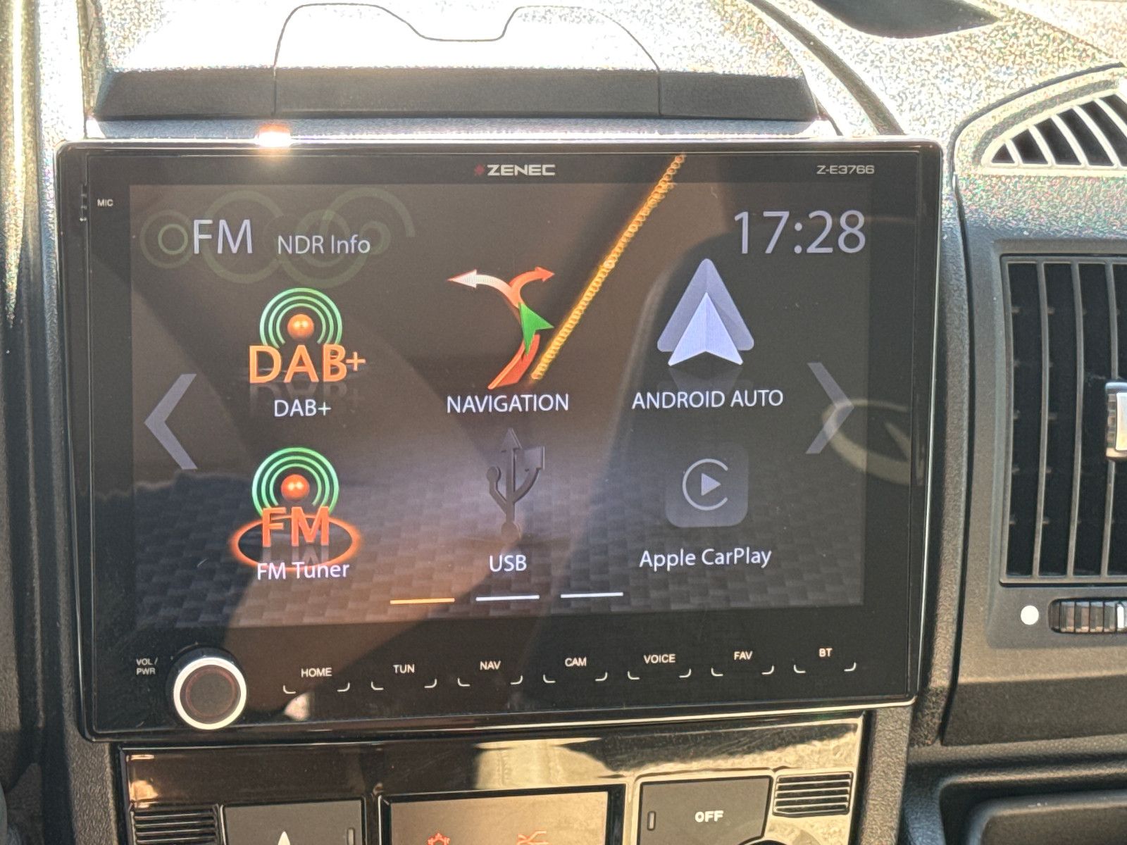 Fahrzeugabbildung Dethleffs GLOBEBUS T 006 FIAT 9G AUTOMATIK ACC NAVI TV SAT
