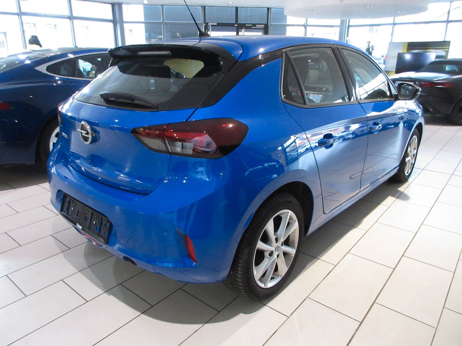 Fahrzeugabbildung Opel Corsa 1.2 T Elegance LED/NAVI/PDC/ALU/TEMPO