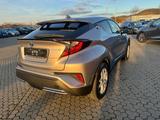 Toyota C-HR 2.0-l-VVTi Hybrid Team D. Navi Lenkr.Hg. - gebrauchte Toyota C-HR aus dem Jahr 2021