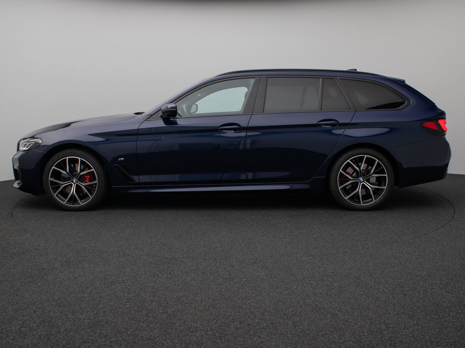 Fahrzeugabbildung BMW 520d M Sport Pro Kamera HUD DAB H/K 4xKlima 19"