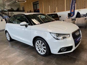 Audi A1 ambition *BI-XENON*NAVI*SZHZ*TEMPOMAT*PDC*