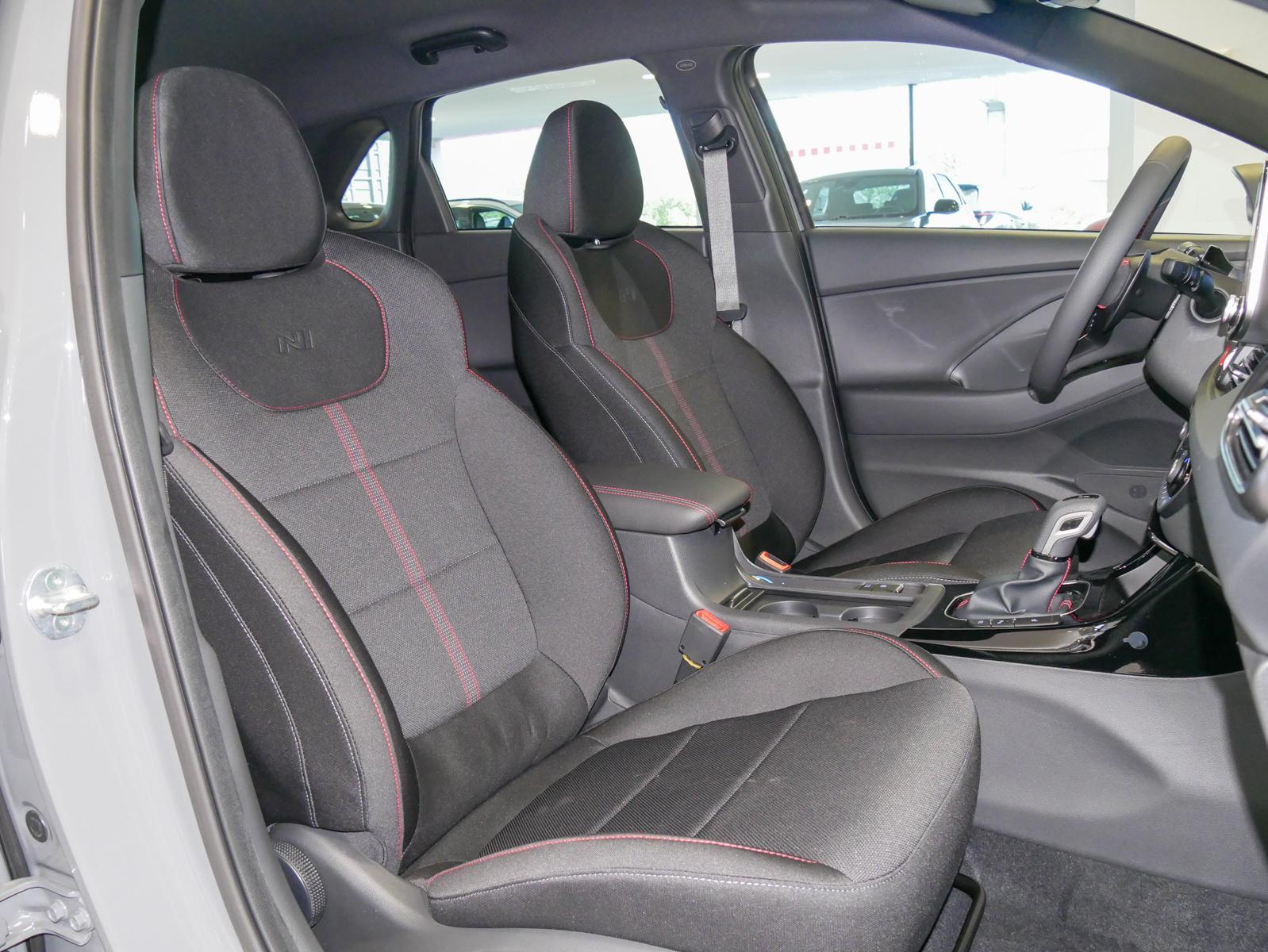 Hyundai i30 1.6 TGDI N-Line DCT LED Kamera 150PS Mod2026, миниатюра 3
