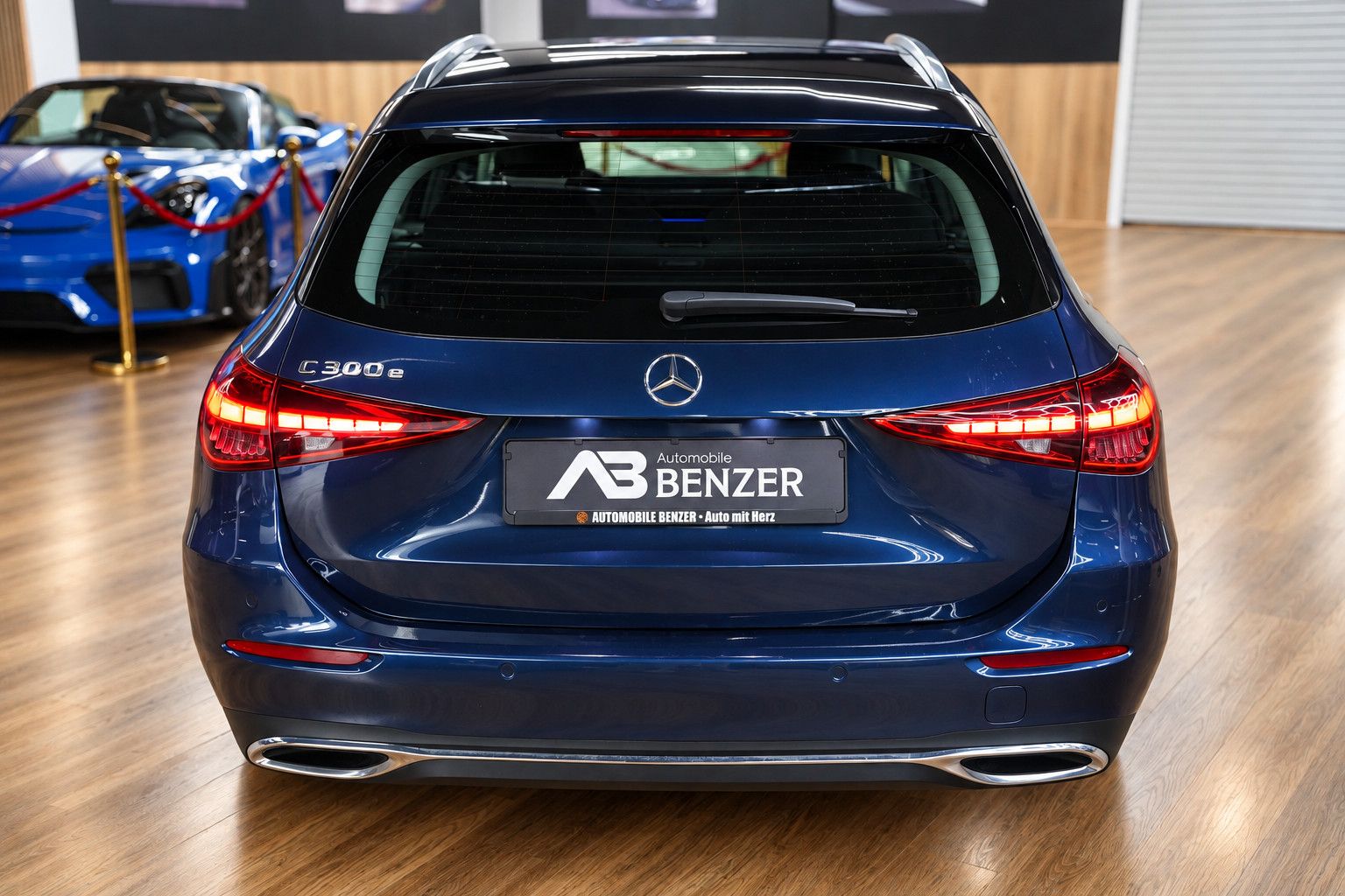 Fahrzeugabbildung Mercedes-Benz C 300 e T *Ambiente*SHZ*Rückfahrkamera*T-Winkel*