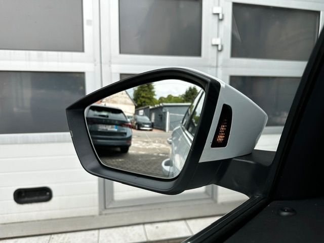 Scala Style KAMERA,LED;PDC;KESSY;CARPLAY