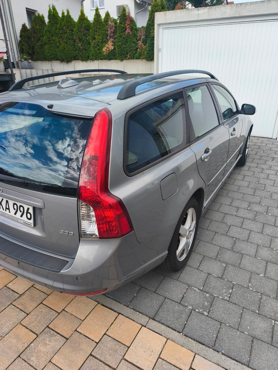 Volvo V50 2.0D Tüv bis 4/28