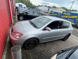 Toyota Corolla 1.6 Sol Automatik Sol - Toyota Corolla Gebrauchtwagen in Mannheim