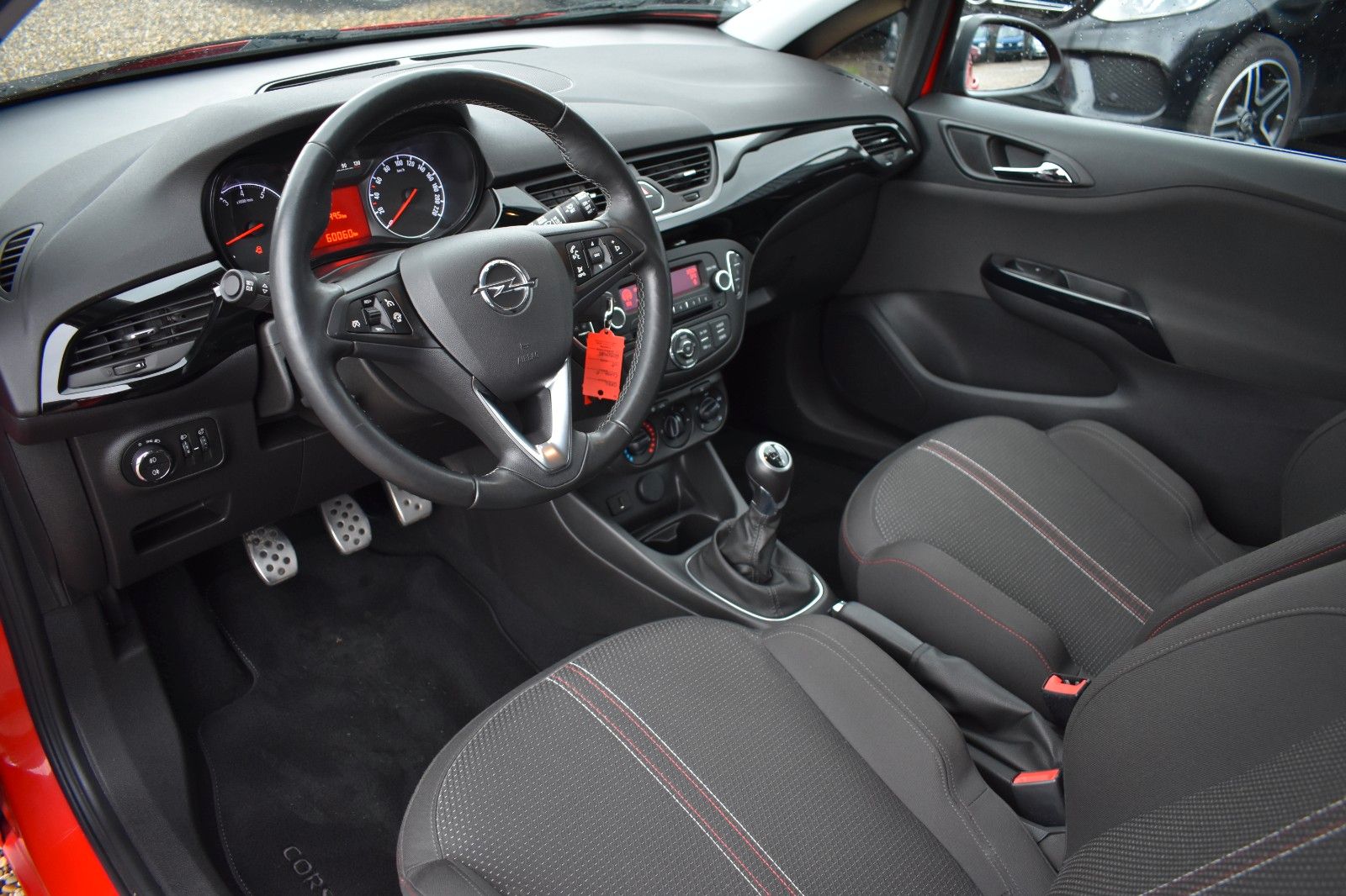 Fahrzeugabbildung Opel Corsa E Color Edition Lenkradhz Sitzhz TÜV Neu