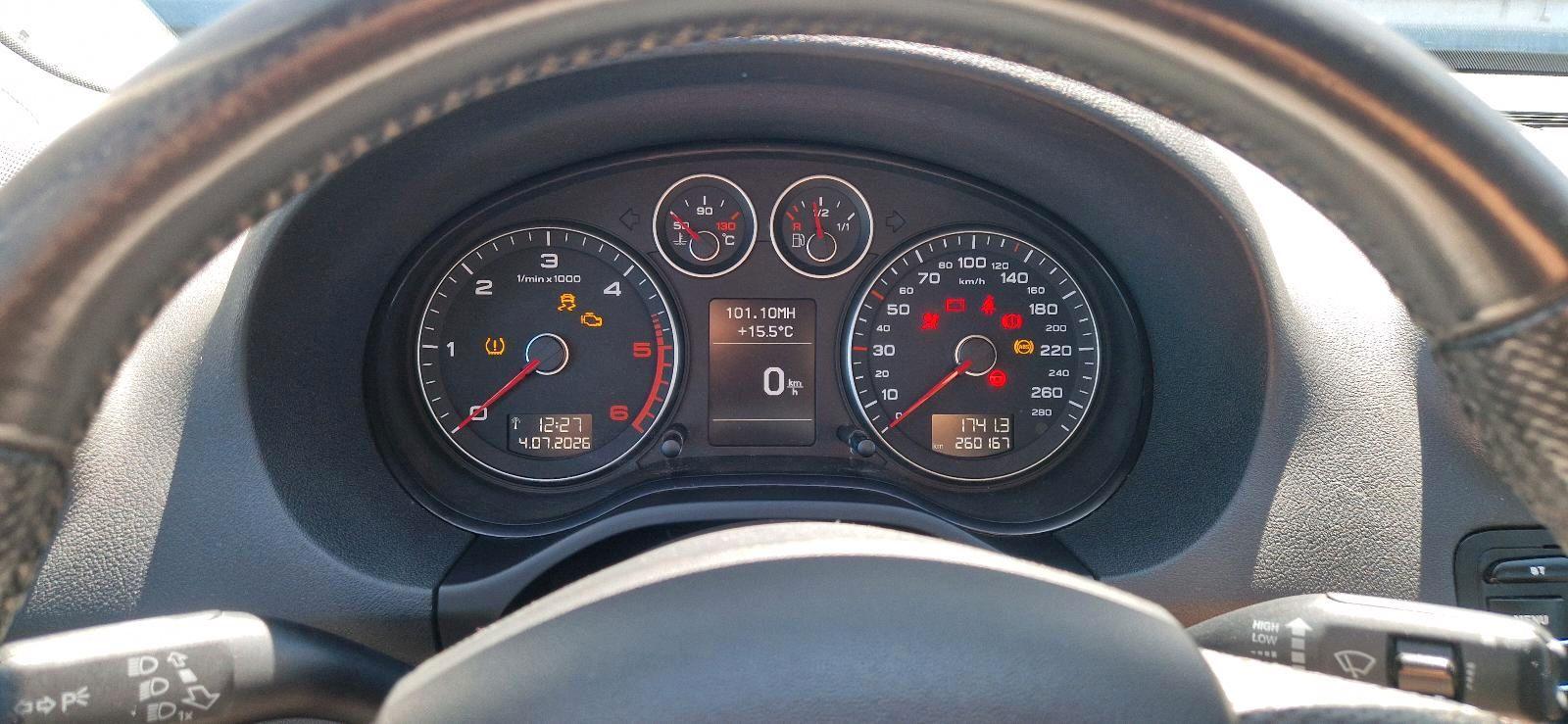 Audi A3 2010 — photo 7