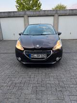 Peugeot 208 1.2 Active 82 VTi Active - Peugeot 208 in Mönchengladbach