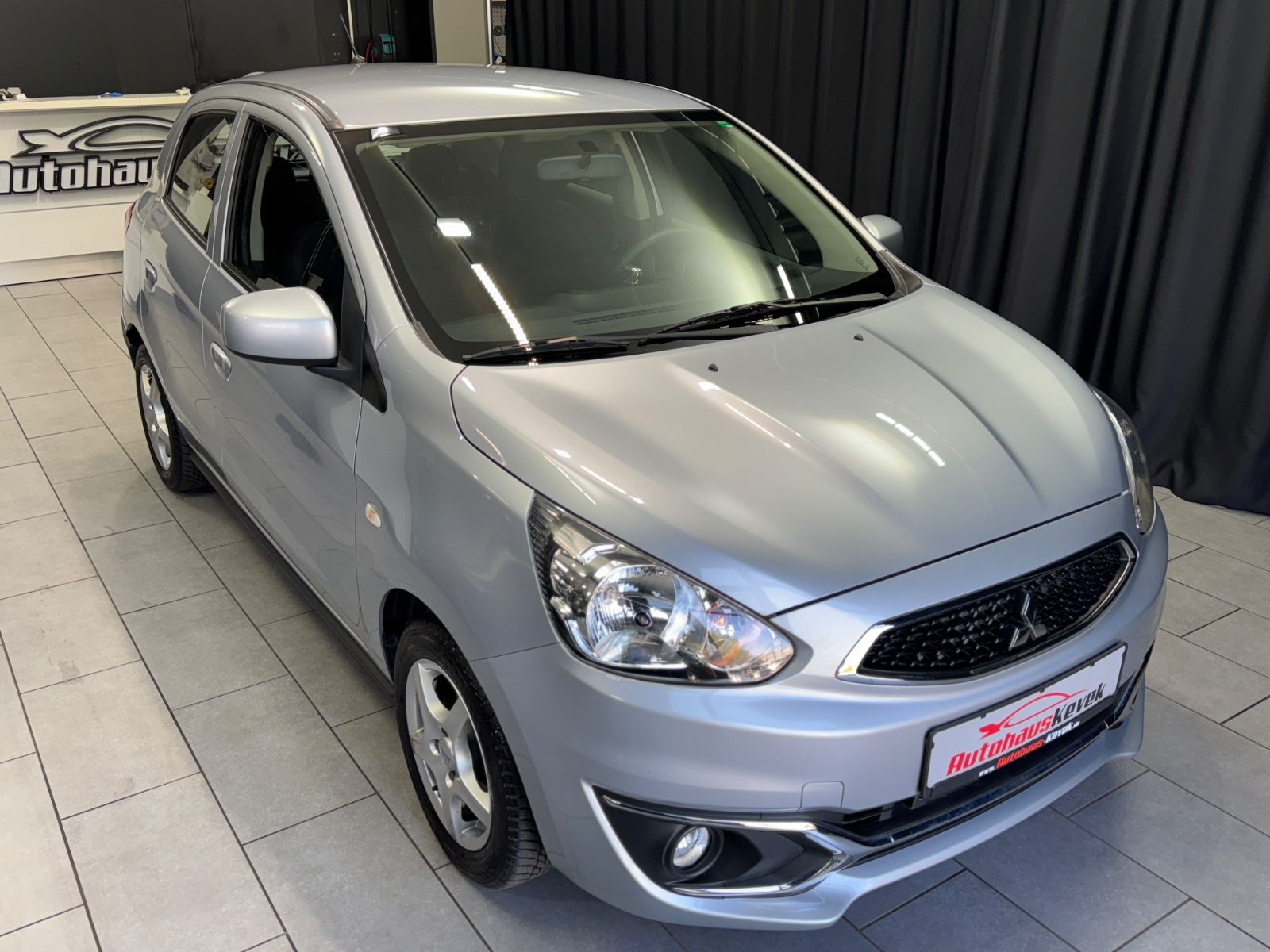 Fahrzeugabbildung Mitsubishi Space Star 1.0 MIVEC Diamant|KLIMA|8-FACH|