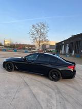 BMW M550i xDrive A - Vollausstattung - BMW M550 von privat
