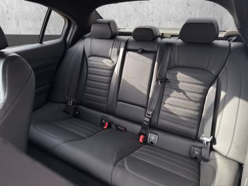 Alfa Romeo Giulia Quadrifoglio 2.9 V6 520PS AT8 TECHNOLOGIE