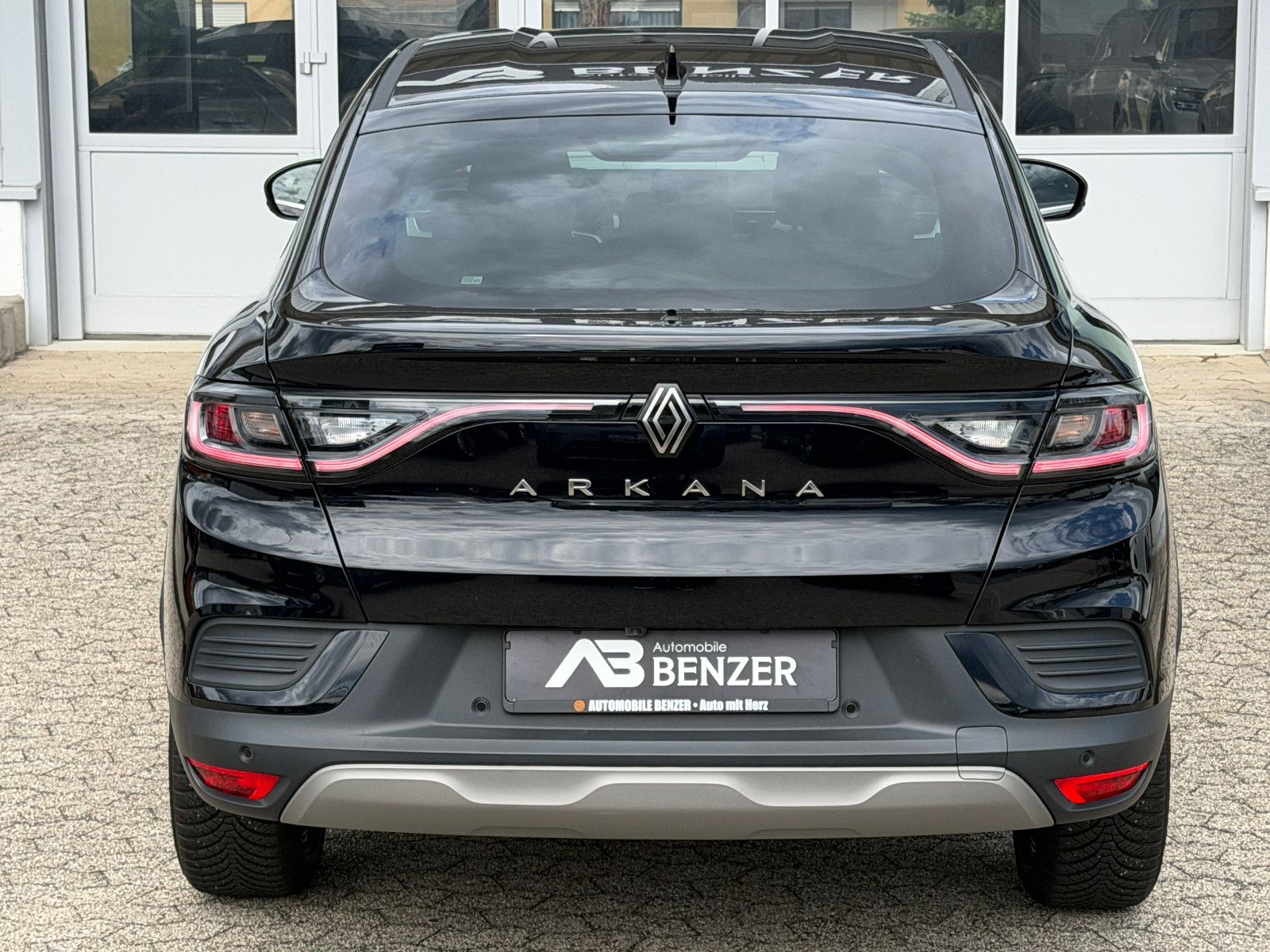 Fahrzeugabbildung Renault Arkana Techno/KAMERA/AMBIENTE/KAMERA/LEDER/ACC