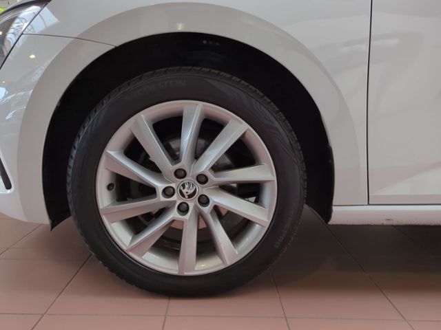Fahrzeugabbildung SKODA Scala 1.0 TSI DSG Clever NAVI PDC KAMERA MFL LM
