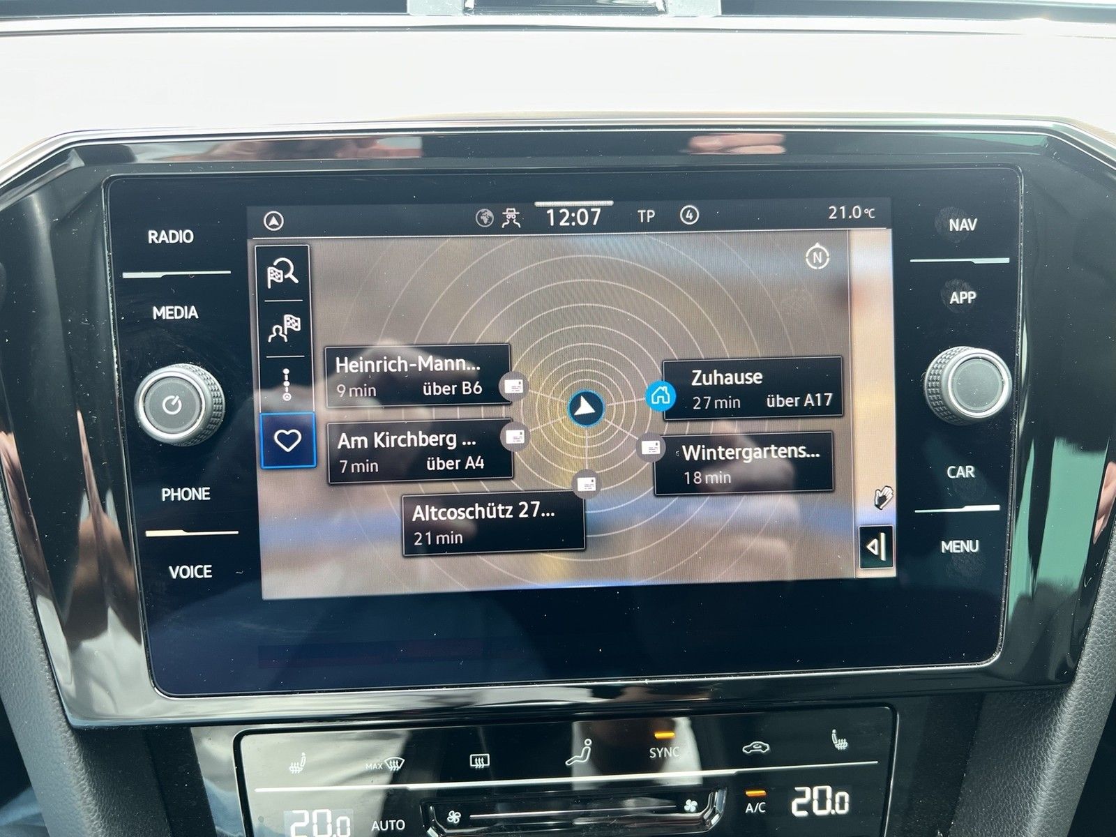 Fahrzeugabbildung Volkswagen Passat Variant TSI Elegance Matrix Navi ACC RFK
